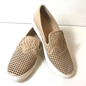 Vince Camuto Womens Size 8M Beige Leather Perforated Slip On Comfort Casual Shoe